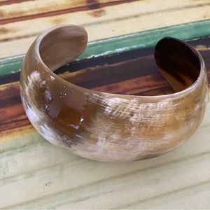 🔥HOST PICK🔥 NWT Chico’s Horn Cuff Bracelet